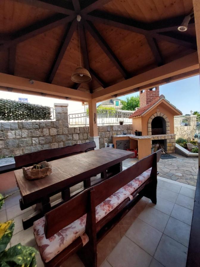 Apartments Maris Vranjic Екстериор снимка