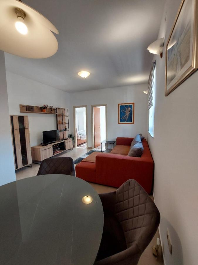 Apartments Maris Vranjic Екстериор снимка