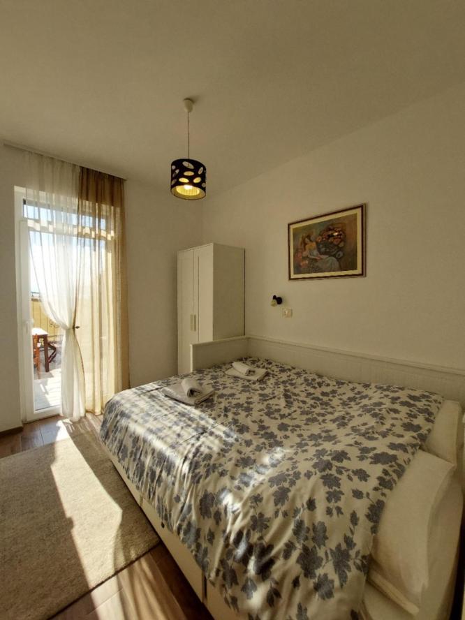 Apartments Maris Vranjic Екстериор снимка